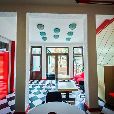 Pb Urban Garden Stay With Secured Parking Sremska Mitrovica Eksteriør billede