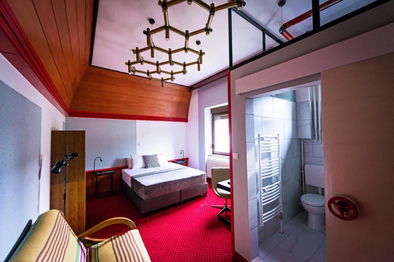 Pb Urban Garden Stay With Secured Parking Sremska Mitrovica Eksteriør billede